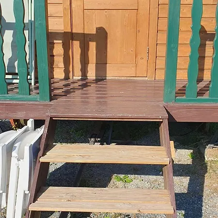 Chalet La Roulotte De Rochavelle